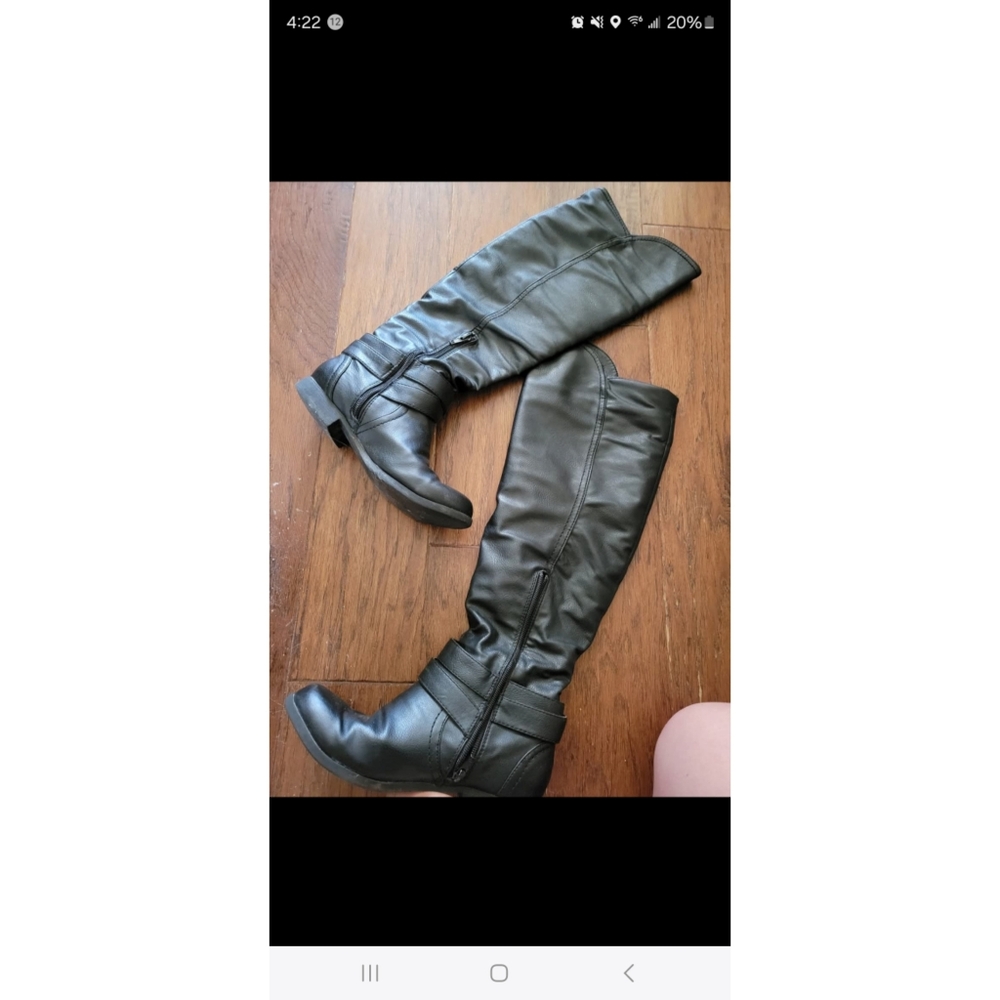 Black Boots